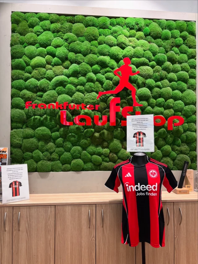 @eintrachtfrankfurt @adidas Heim-Trikot (m/w) bis zum 15.8.2025 bei uns für 100€ kaufen und 2 Sitzplatztickets (Kat.1) zum Bundesliga-Heimspiel-Start am Sa. 23.8.2025 um 15:30 h: SGE-Bremen gewinnen!
 
Wir ziehen den Gewinner/in am 16.8. und informieren denjenigen umgehend. Der Rechtsweg ist ausgeschlossen! Das Gewinnspiel steht in keinem Zusammenhang mit Meta!

#sge
#eintrachtfrankfurt
#heimtrikot 
#gewinnspiel
#adidas
#frankfurterlaufshop