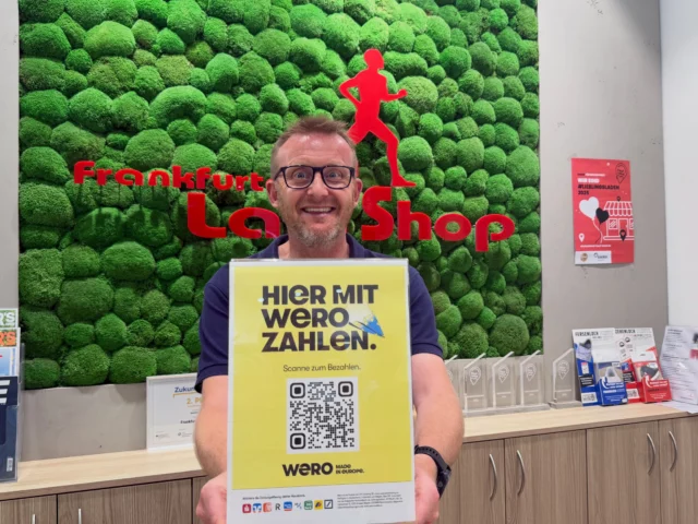🏃‍♂️💳 Jetzt neu bei uns: Wero! 🇪🇺

Als einer der ersten Einzelhändler in Frankfurt bieten wir ab sofort die europäische Zahlungslösung Wero an.

Einfach. Digital. Europäisch. Und jetzt auch im Frankfurter Laufshop. 🙌

#FrankfurterLaufshop #Wero #Frankfurt #Running #Laufen